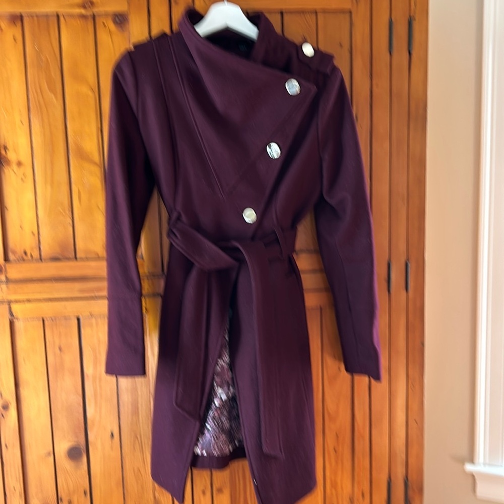Women’s Small Guess Wine Colored Wool Coat